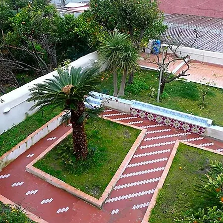 Oda ve Kahvaltı I Papiri Portici