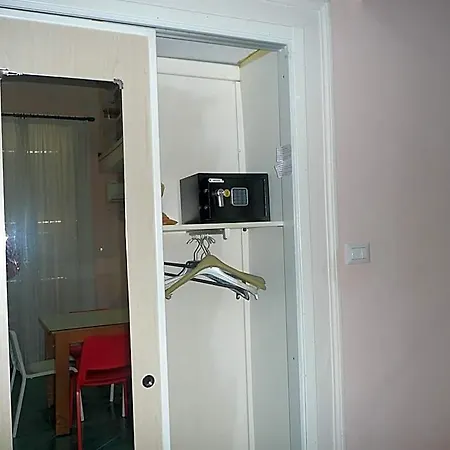 I Papiri Oda ve Kahvaltı Portici